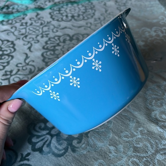 Pyrex Other - Vintage Pyrex Blue Snowflake Garland 473 1 quart Small Casserole Dish No Lid